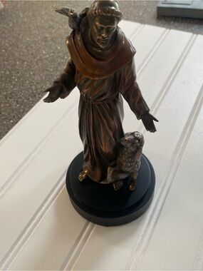 Bronze-Tone Religious Saint Francis Assisi animals statue - Decorative Home Art